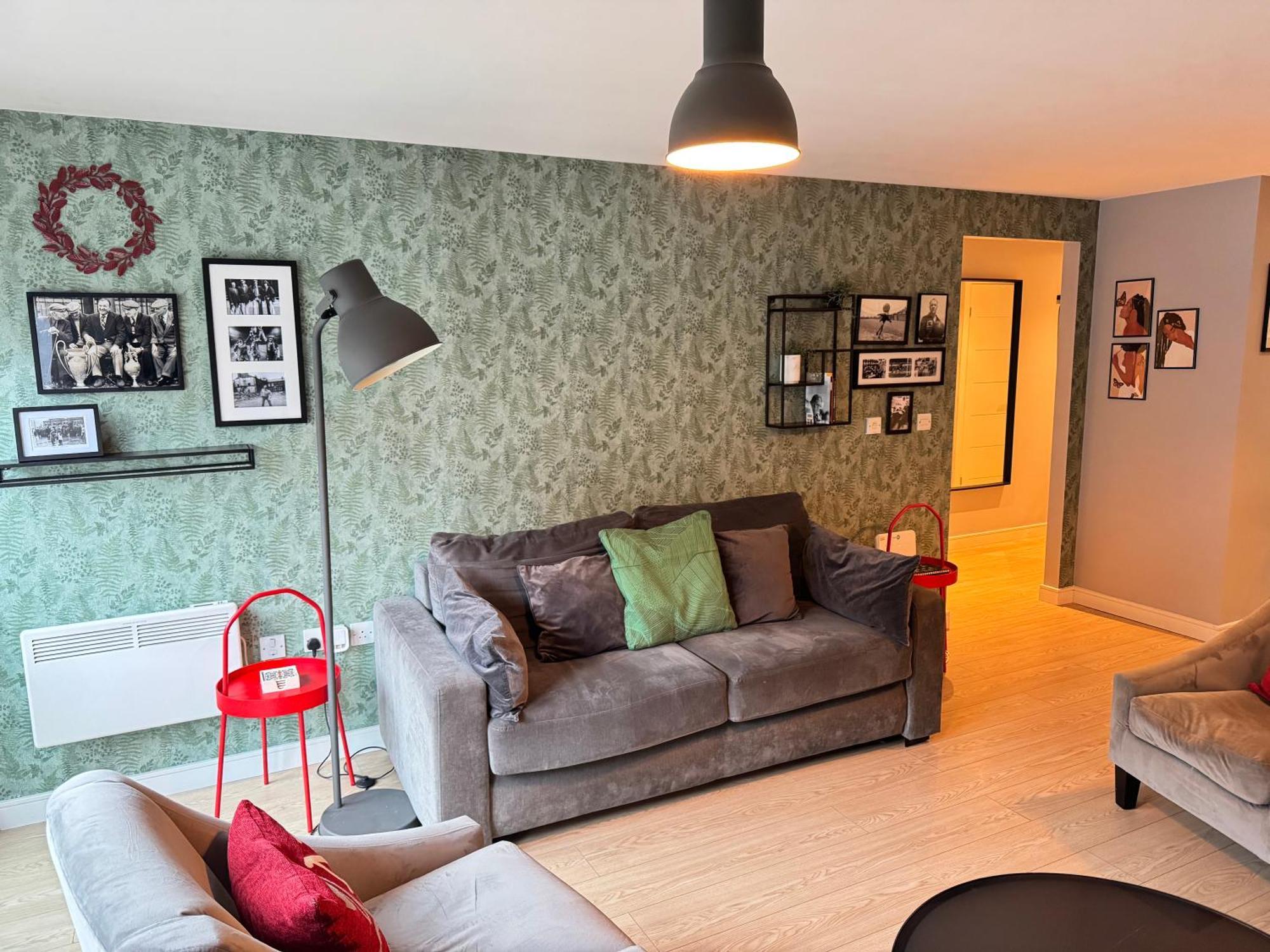 Centrally Located Apartment In Duke Street- Free Parking- Two Bathrooms Liverpool Luaran gambar